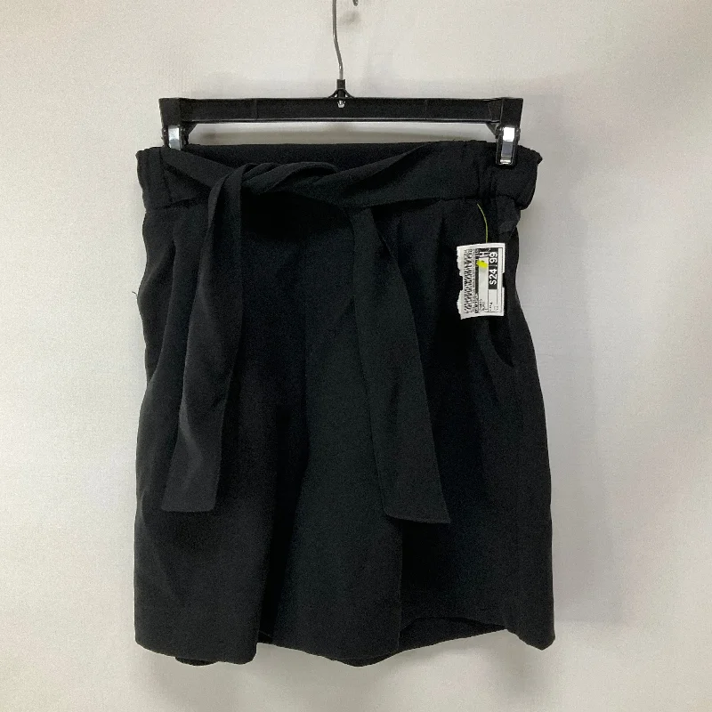 Shorts By Lululemon In Black, Size: 4